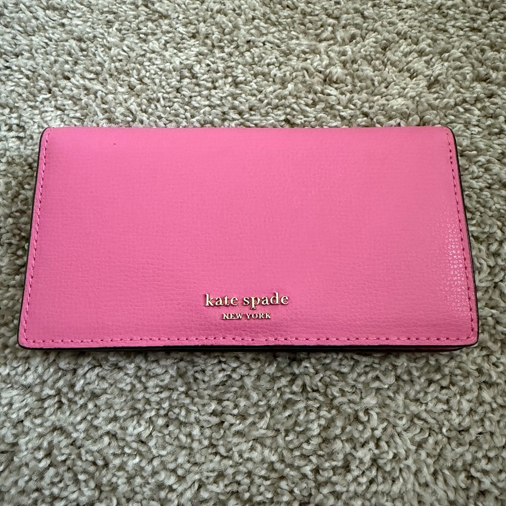 Kate Spade Pink Wallet Like New